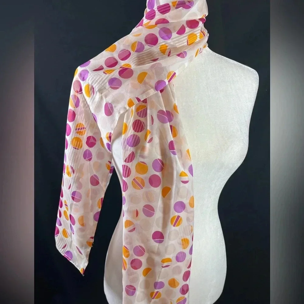 Gorgeous abstract scarf